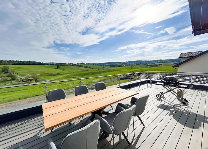 The View דירה Brucktal